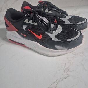 Nike Air Max Style Black & Red Athletic Sneakers Size 7Y